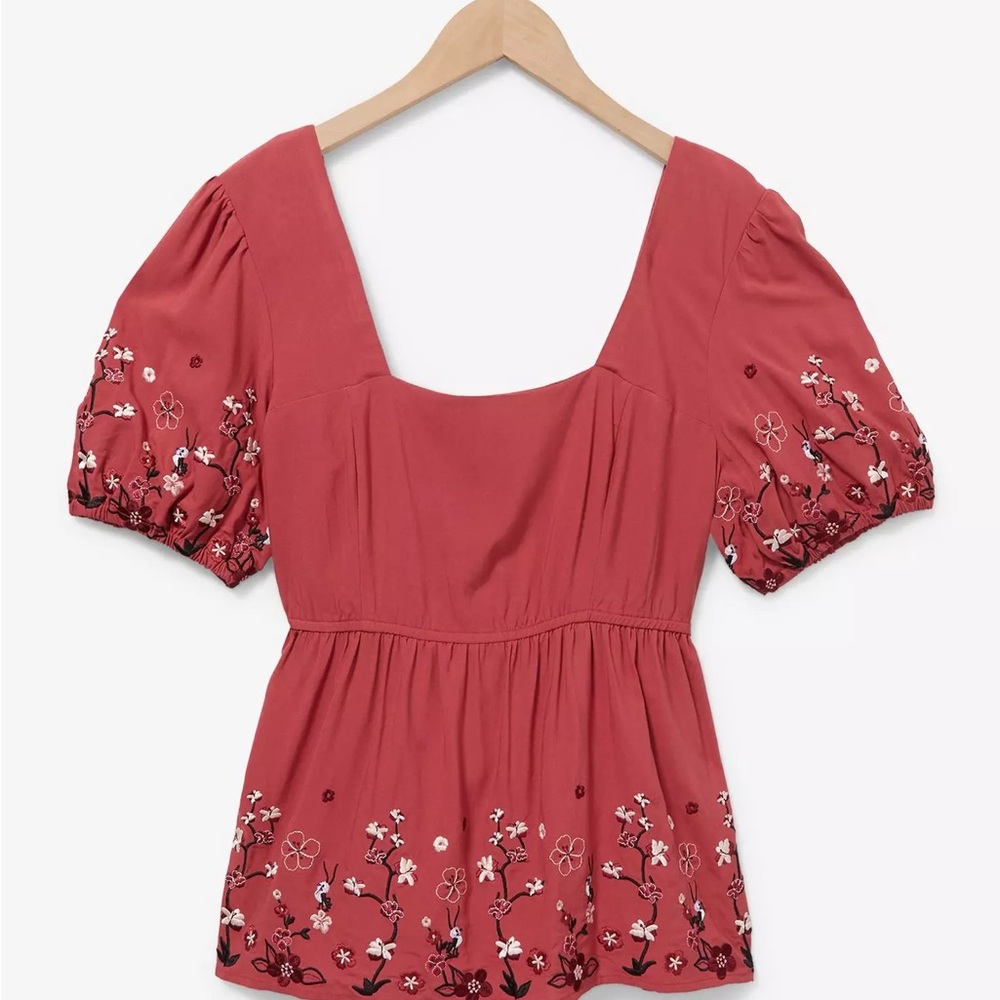 NWT 3xl Boxlunch Mulan embroidered shirt